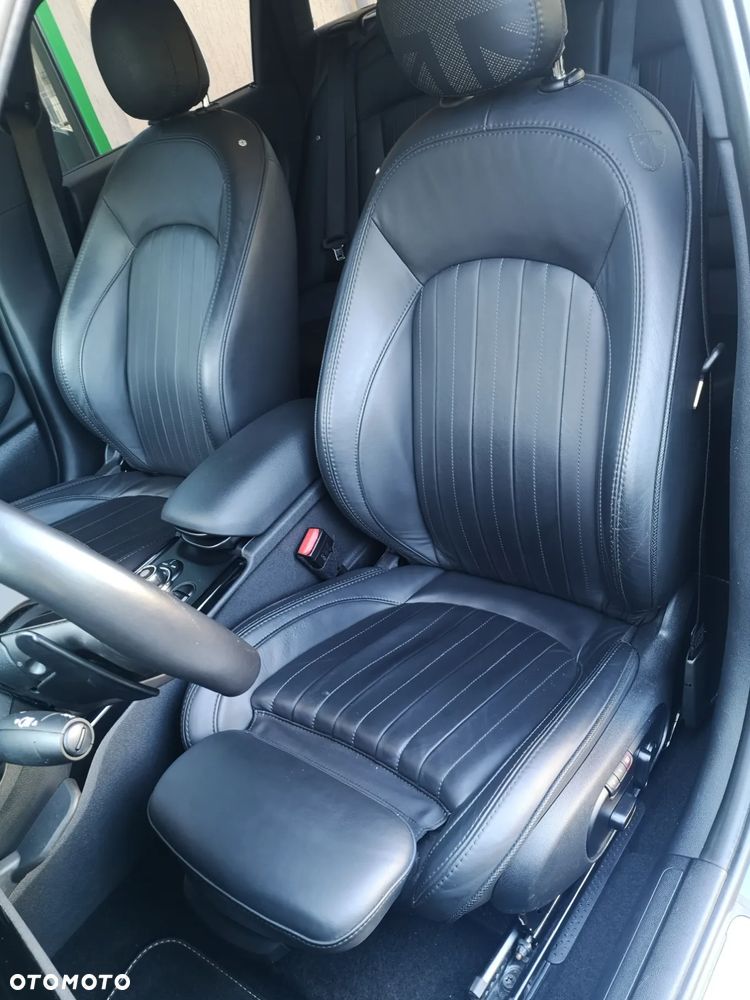 MINI Clubman Cooper S John Cooper Works Trim - 25