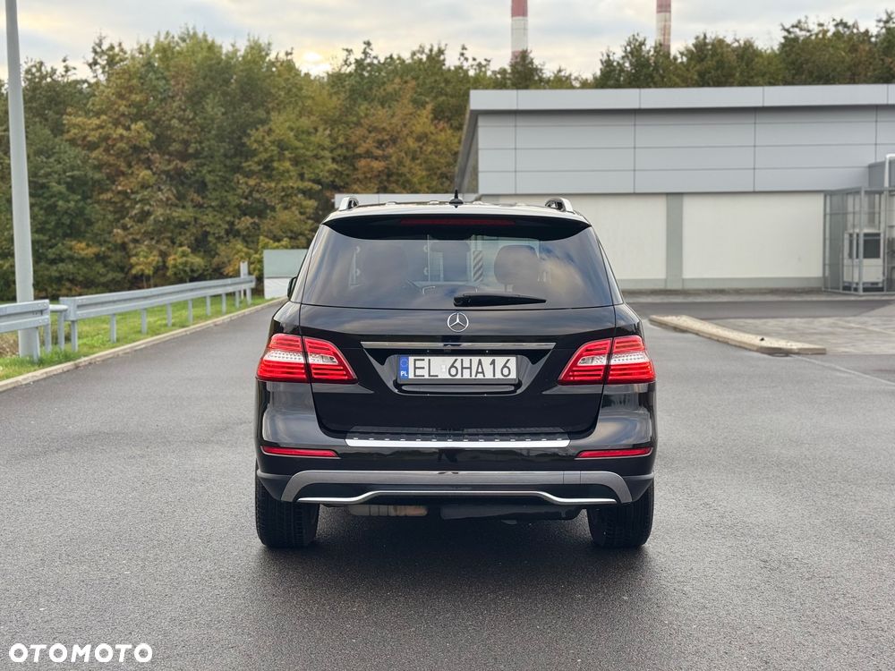 Mercedes-Benz ML 350 BlueTec 4-Matic - 11