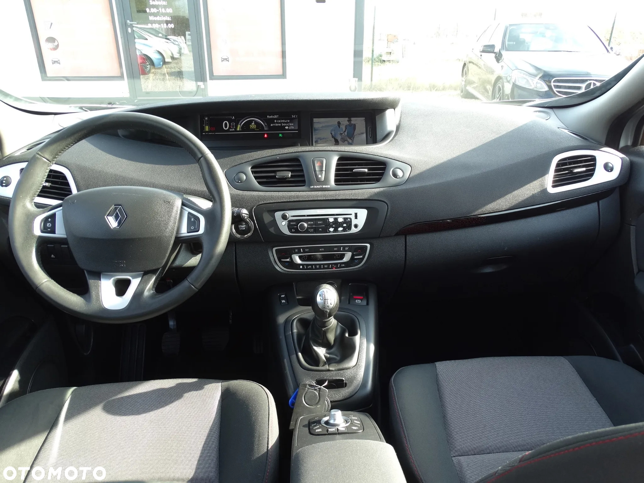 Renault Scenic 1.5dCi TomTom Edition - 19