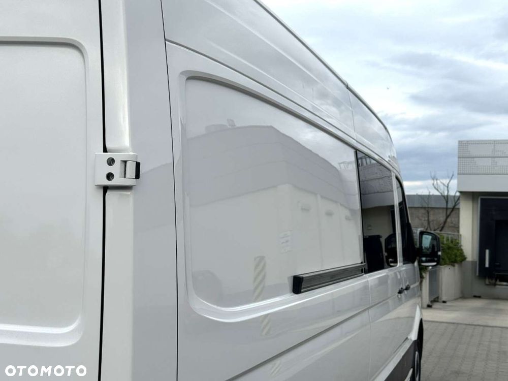 Volkswagen Crafter - 16