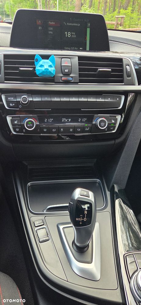 BMW Seria 3 318d Sport Line - 11