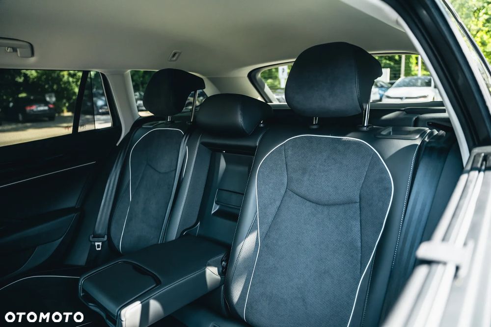 Volkswagen Passat - 24