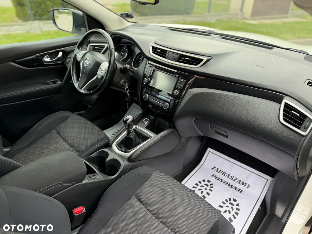 Nissan Qashqai 1.6 dCi DPF acenta - 6