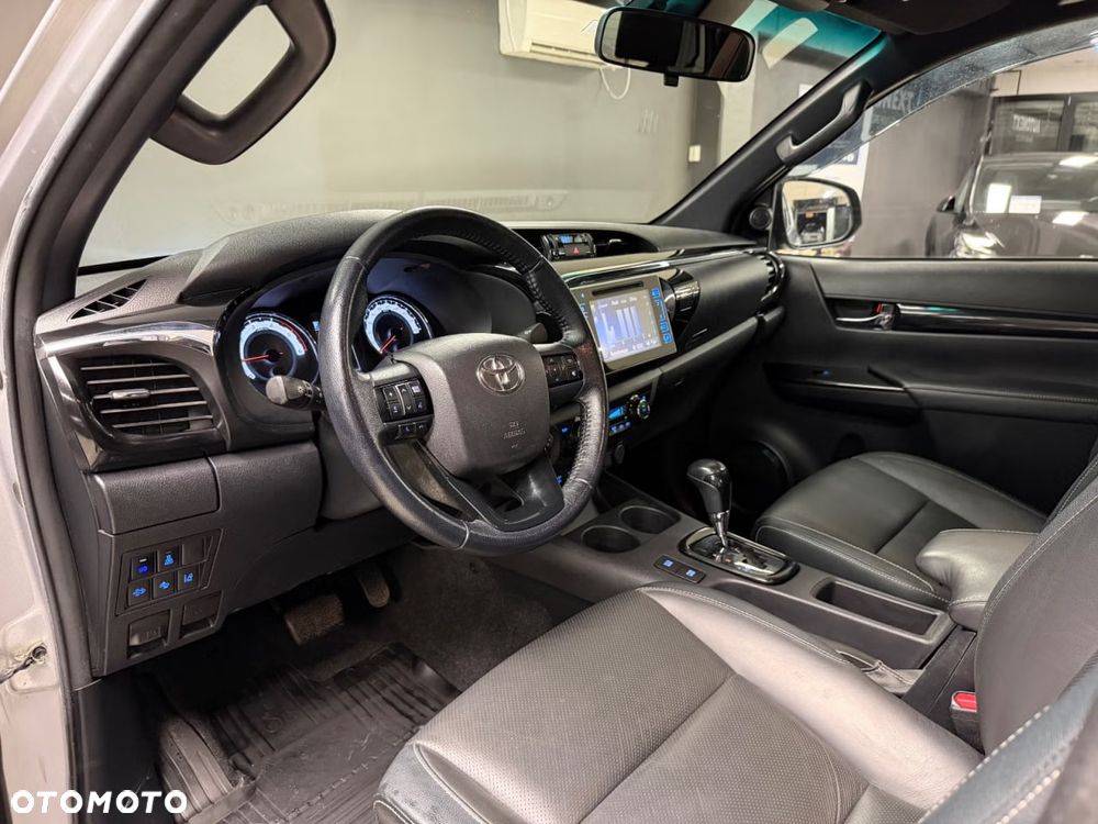Toyota Hilux 2.4 D-4D Double Cab Selection 50 4x4 - 19