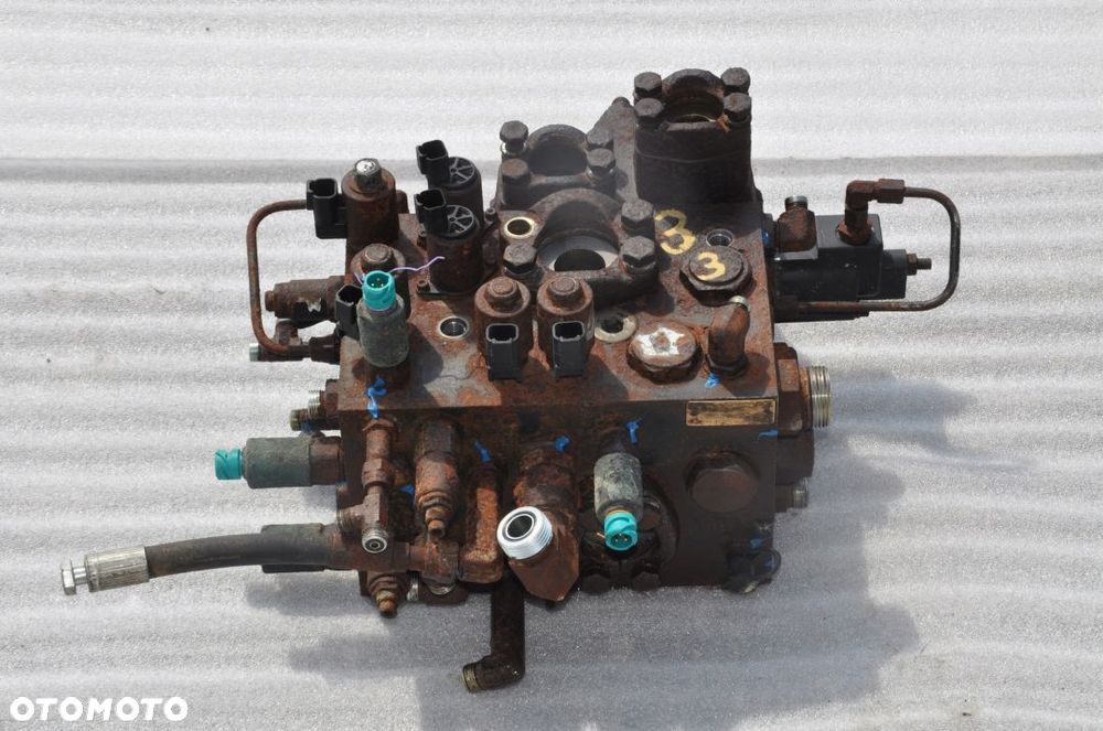 ROZDZIELACZ TEREX TA25 TA30 15332706 - 2