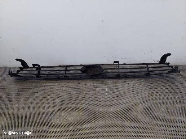 Grelha Ford Focus Caixa/Combi (Dnw) - 3