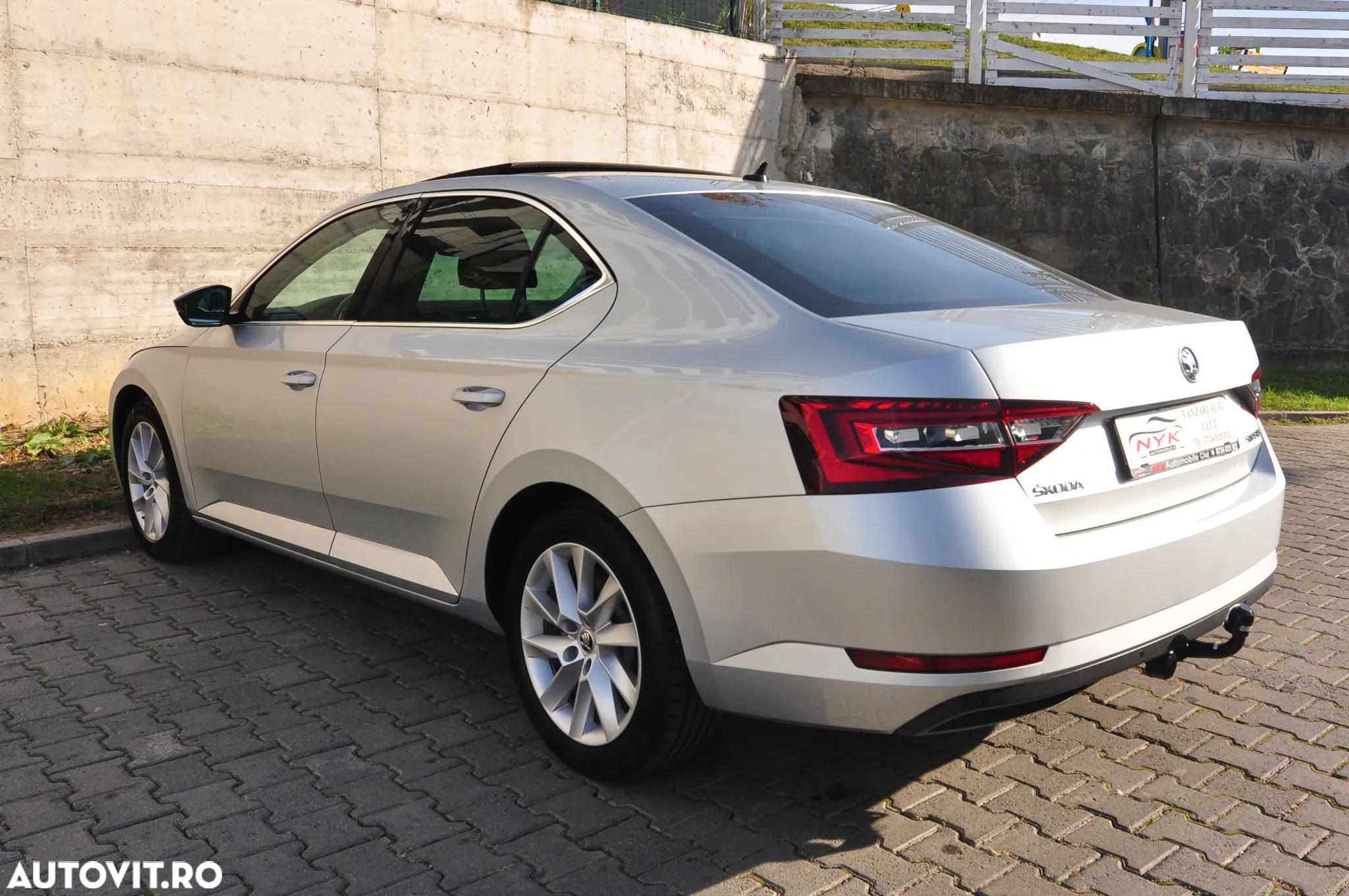 Skoda Superb 1.5 TSI ACT DSG Ambition - 4