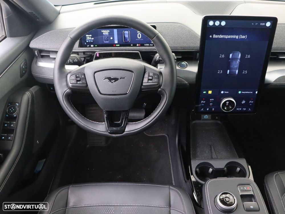 Ford Mustang Mach-E GT AWD - 16