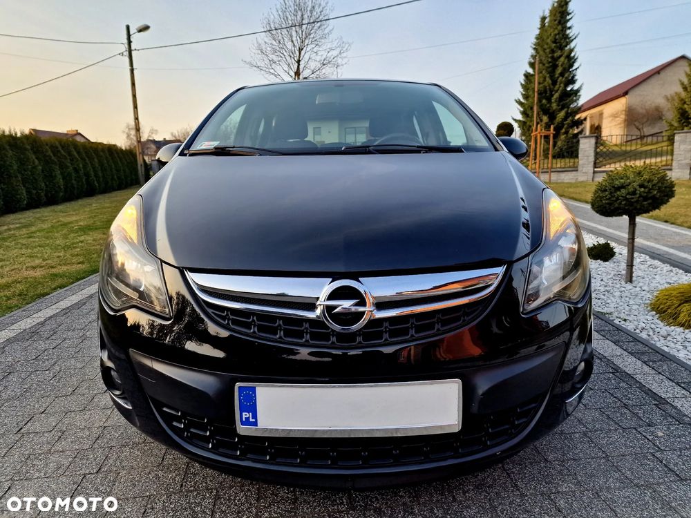 Opel Corsa 1.2 16V Cosmo - 12