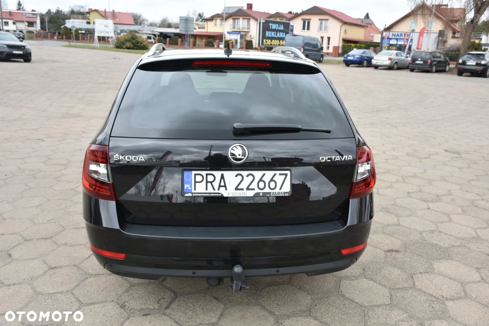 Skoda Octavia 2.0 TDI DSG Ambition - 10