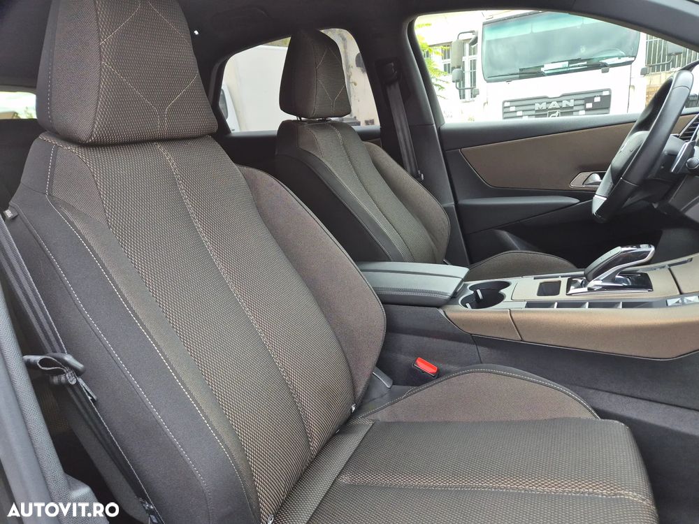 DS Automobiles DS 7 Crossback DS7 1.6 PHeV AWD 300 EAT8 OPERA - 28