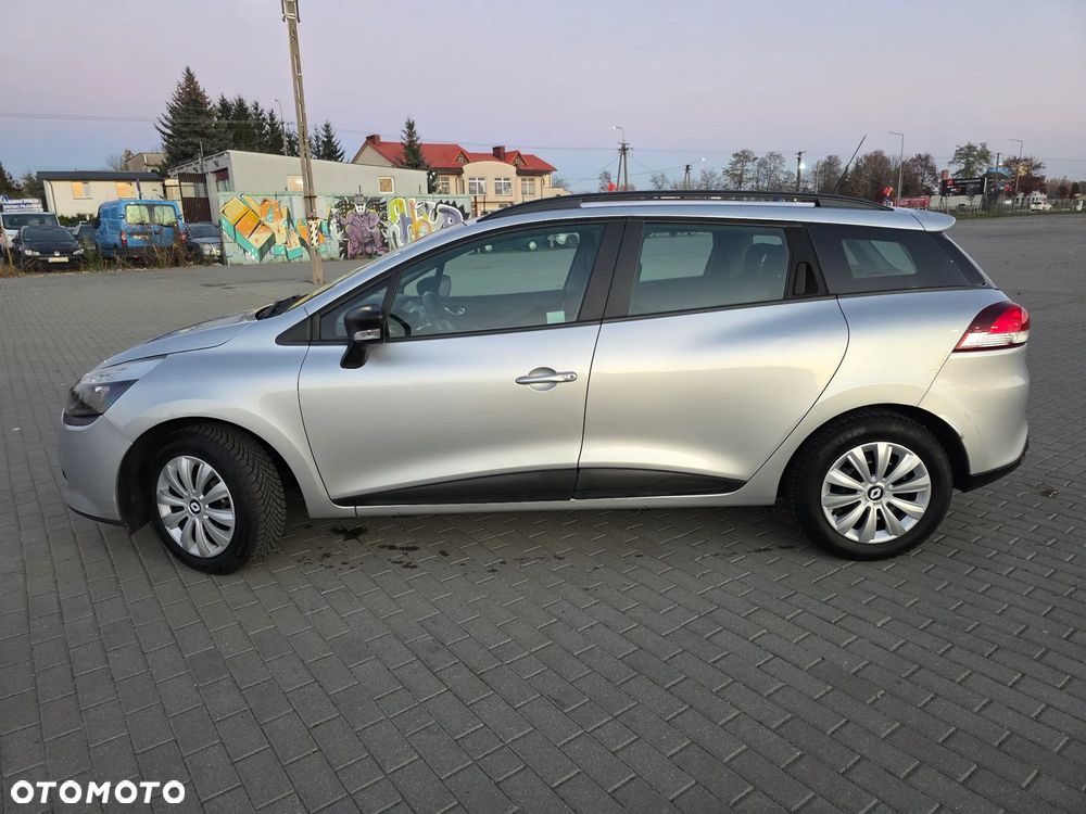 Renault Clio 1.2 16V 75 Expression - 4