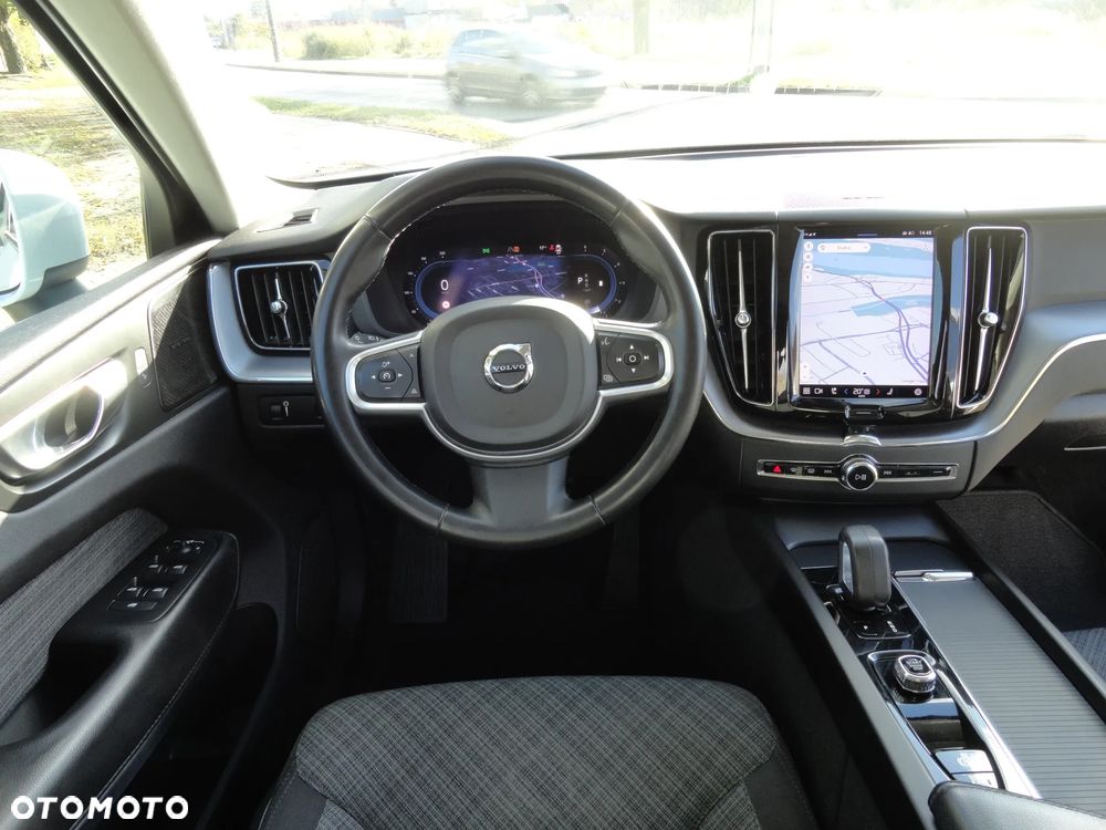 Volvo XC 60 B4 D AWD Geartronic Momentum Pro - 13