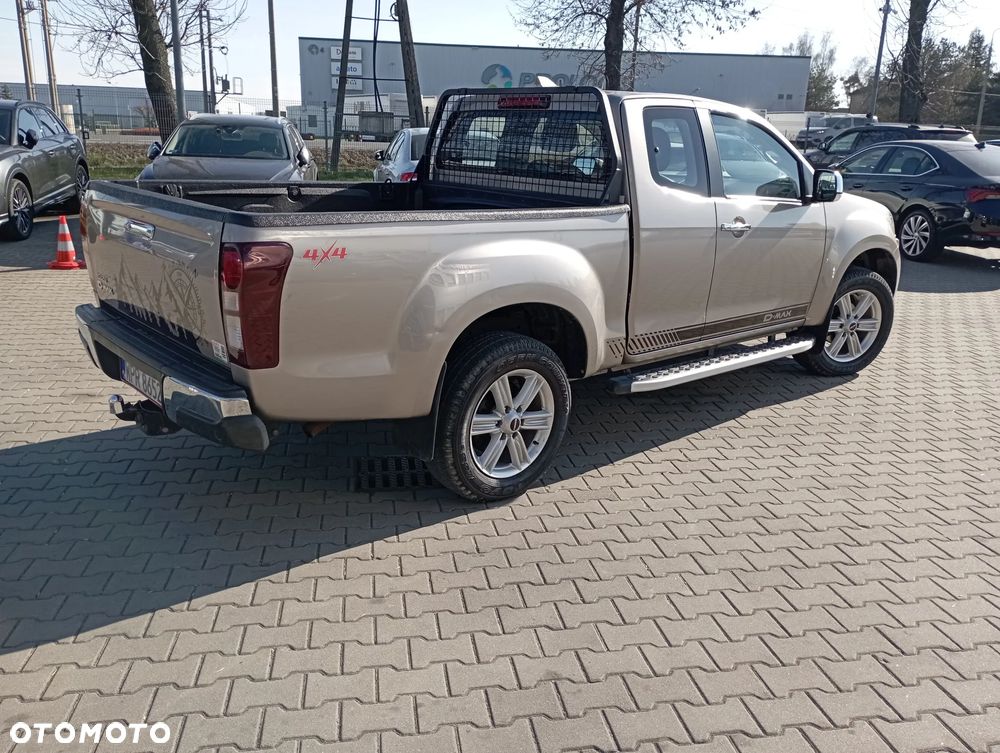 Isuzu D-Max 1.9 EC LS+ - 7