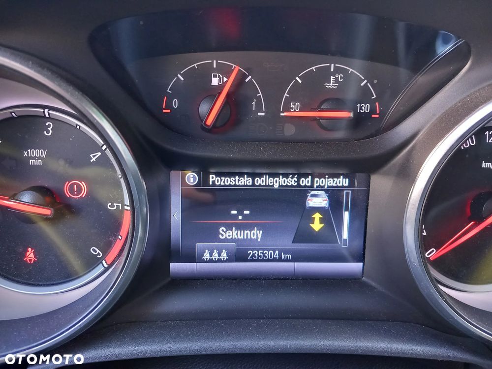 Opel Astra 1.6 CDTI Sport - 10