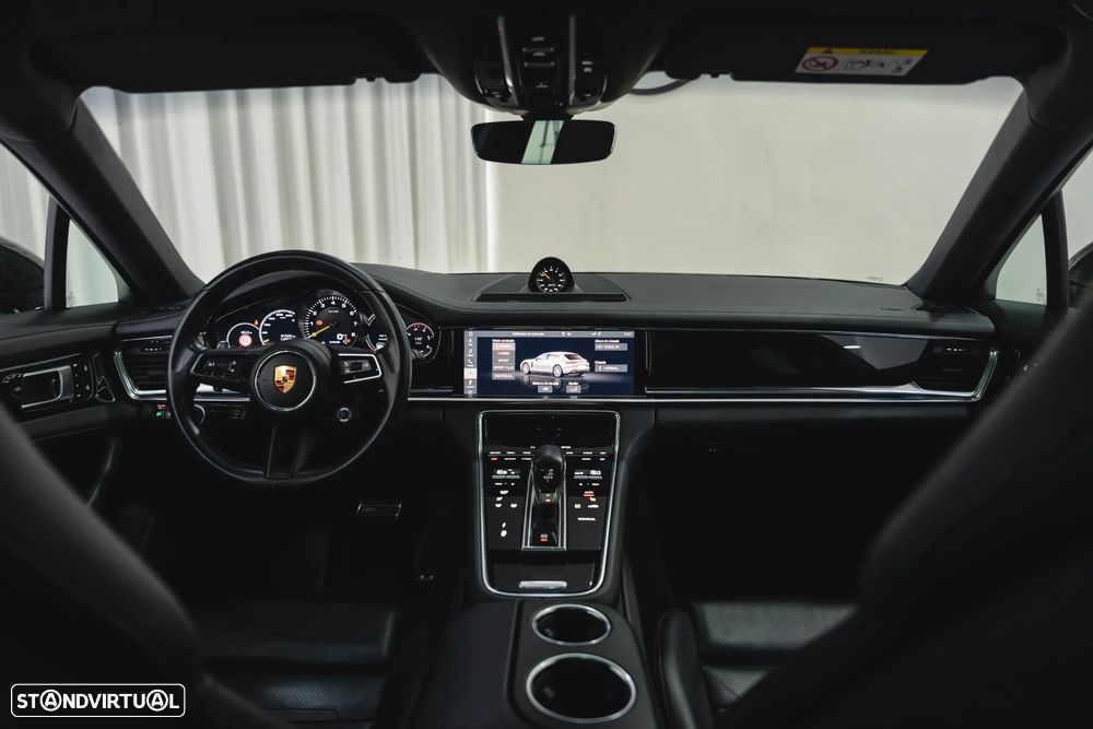 Porsche Panamera Sport Turismo 4 E-Hybrid Platinum Edition PDLS - 34