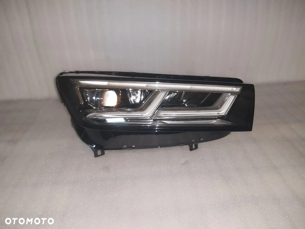 AUDI Q5 80A FULL LED LAMPA PRAWA PRZÓD 80A.941.034