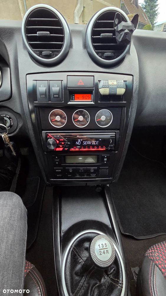 Hyundai Coupe 2005 photo 3