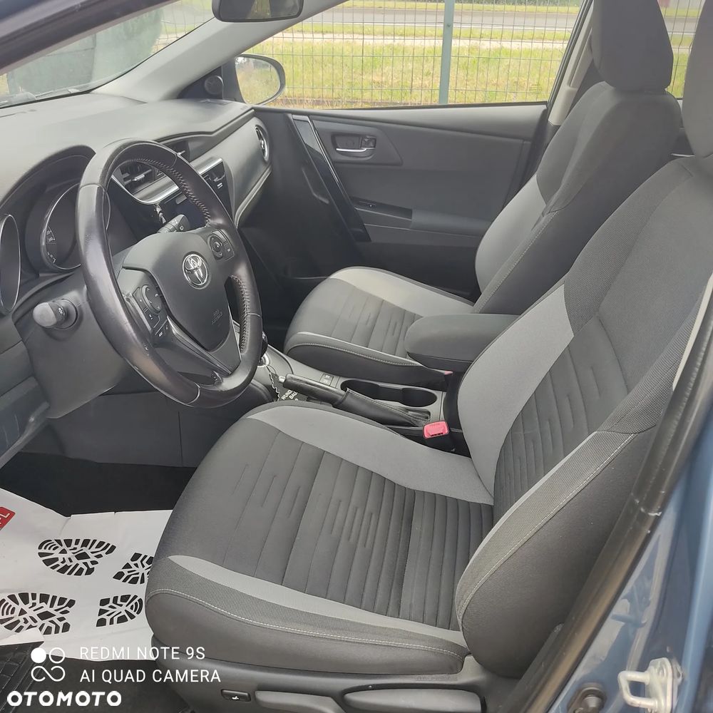 Toyota Auris - 13