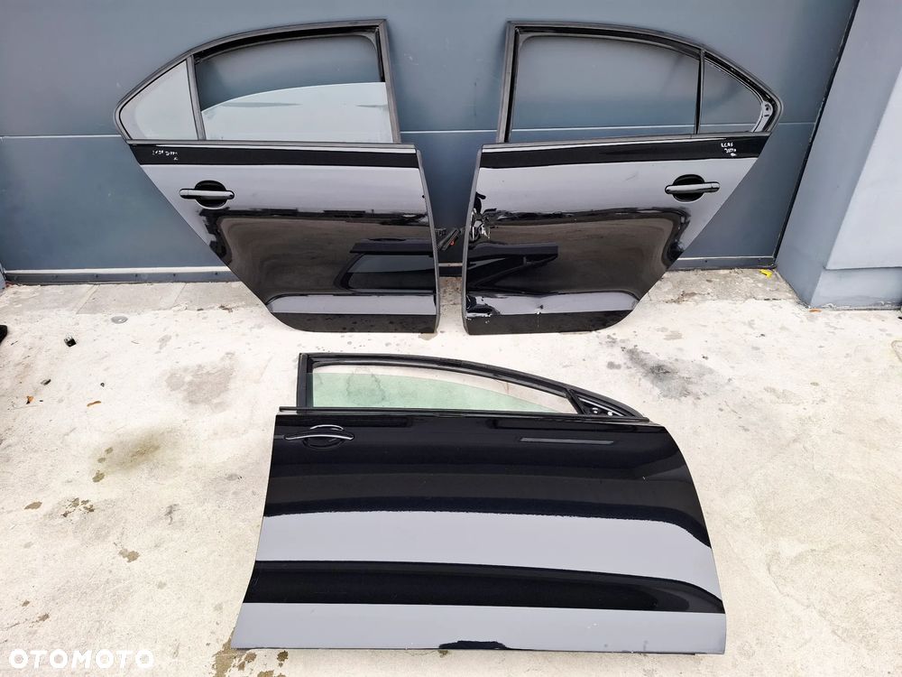 Drzwi Prawy Prawe Przód / Tył Przednie Tylne LC9X VW Jetta 2015r Lift 5C6 IV