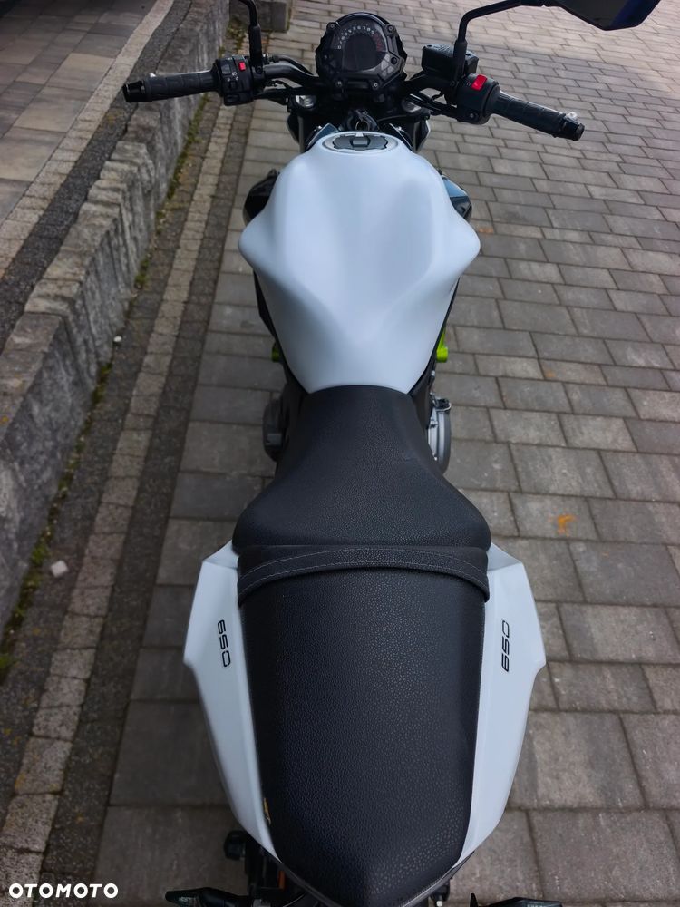 Kawasaki Z 650 - 17
