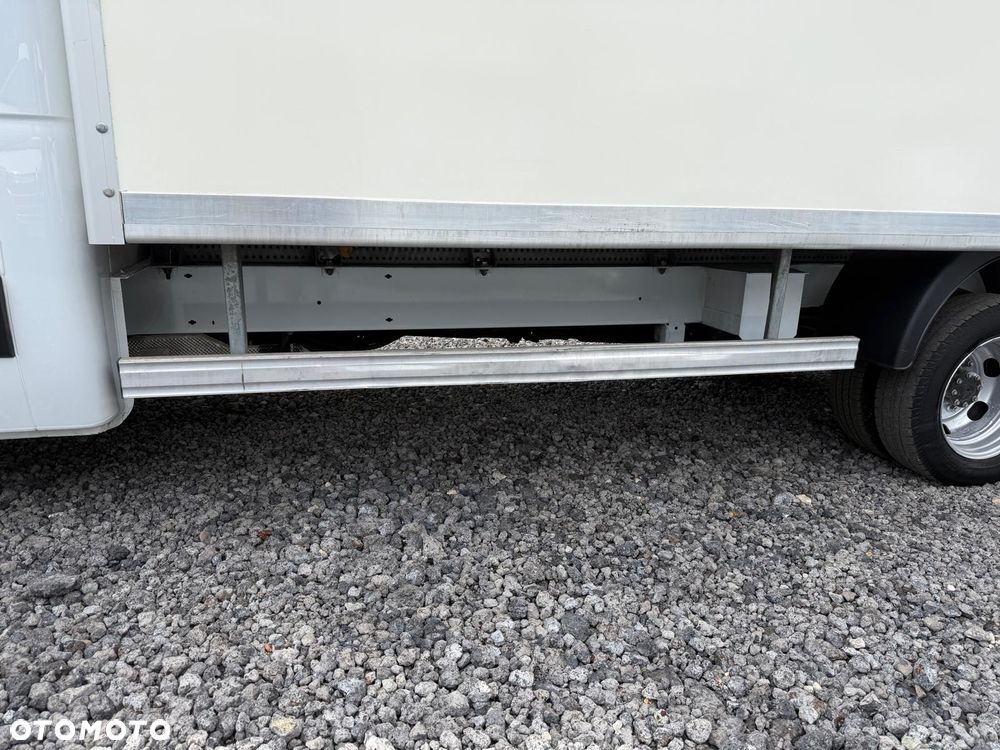 Renault NV400 / Master / Kontener / Winda / 2.3D / 165 KM / Hak / Kamera / FV23% - 16
