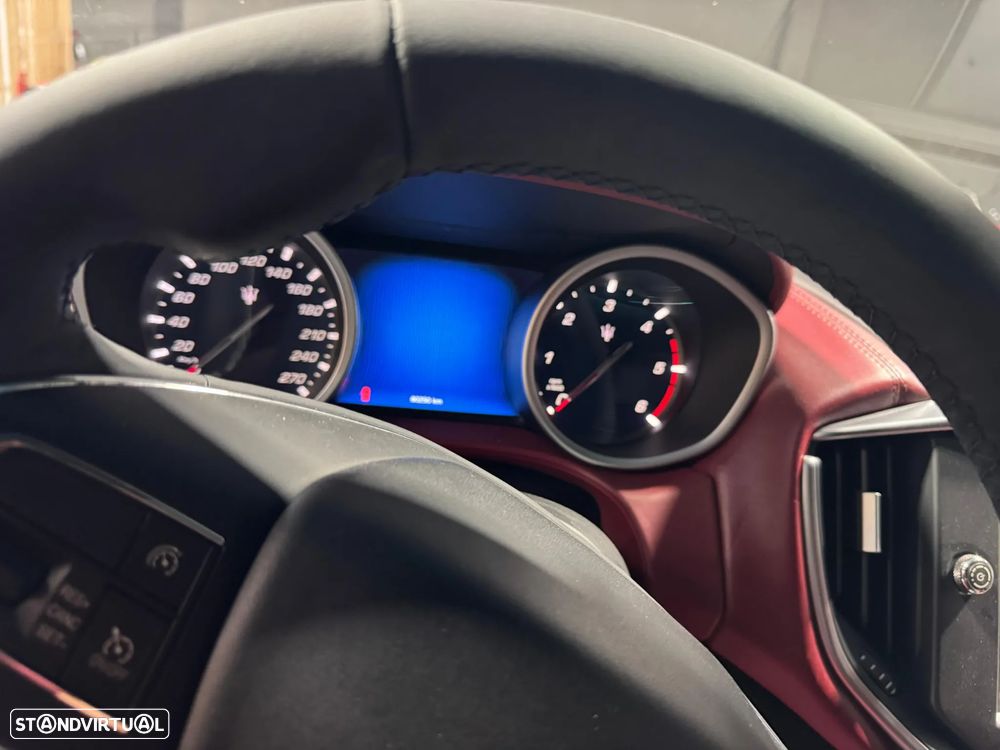 Maserati Ghibli 3.0 V6 - 11
