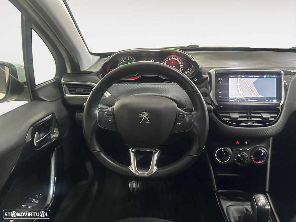 Peugeot 2008 1.5 BlueHDi Signature - 12