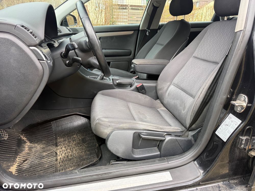 Audi A4 Avant 2.0 TDI DPF - 6