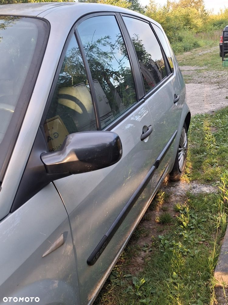 Renault Scenic - 4