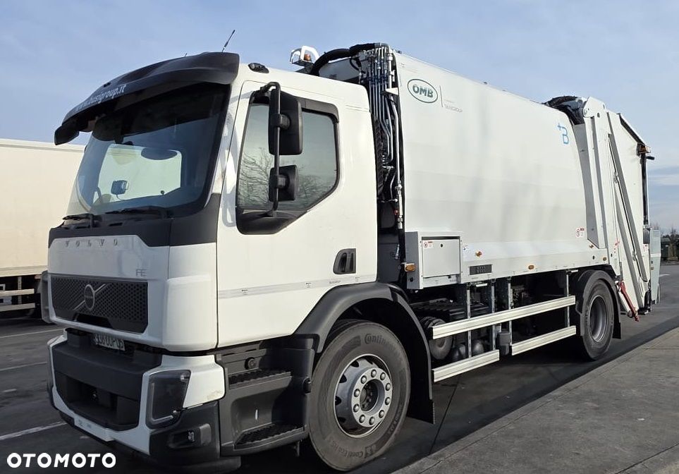 Volvo FE 320 4x2 śmieciarka 16m3 - 1
