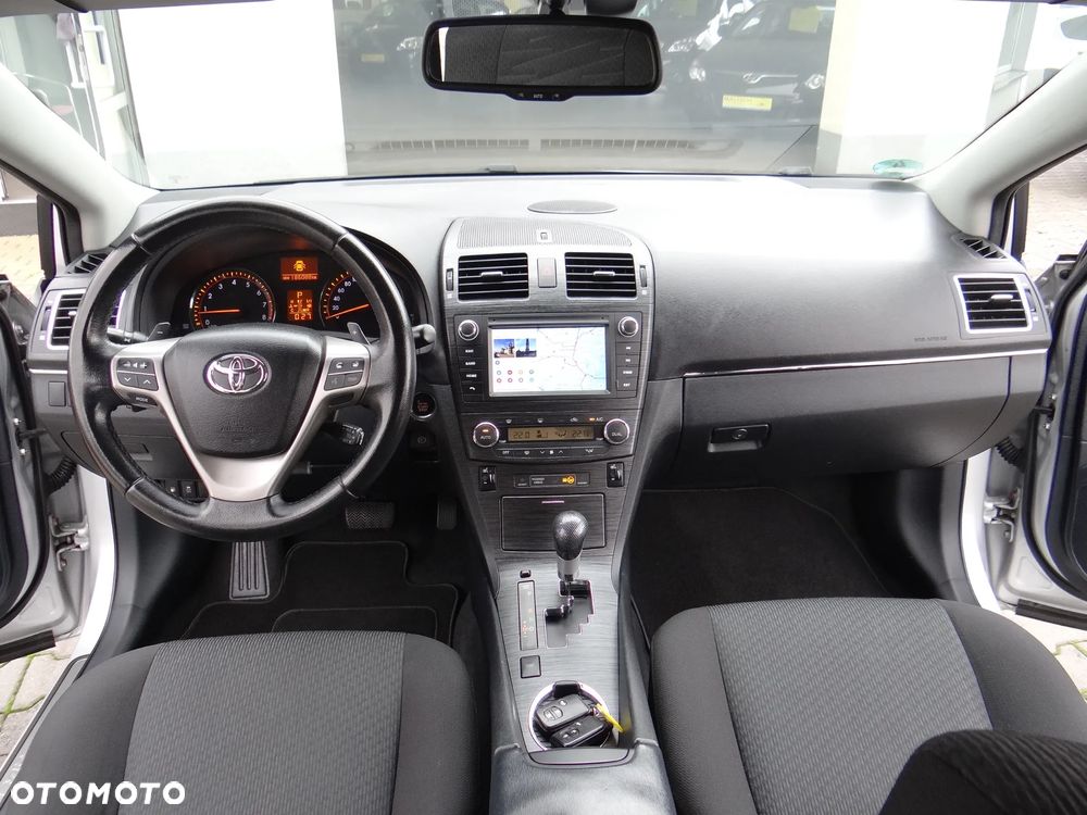 Toyota Avensis 2.0 Sol EU5 MS - 26