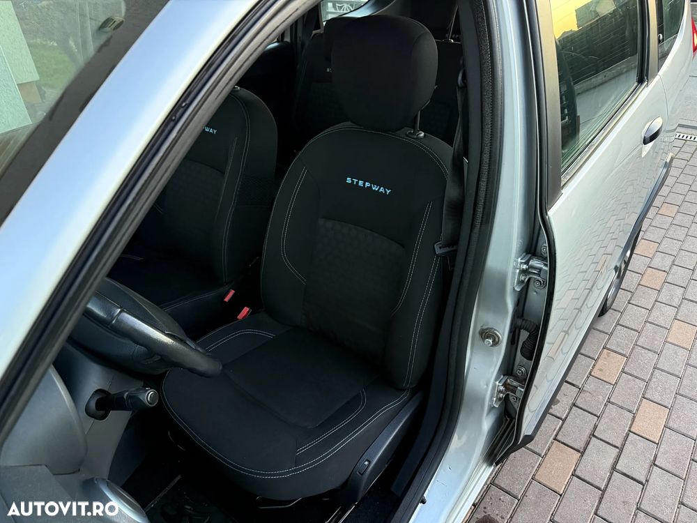 Dacia Lodgy 1.5 dCi Stepway - 6