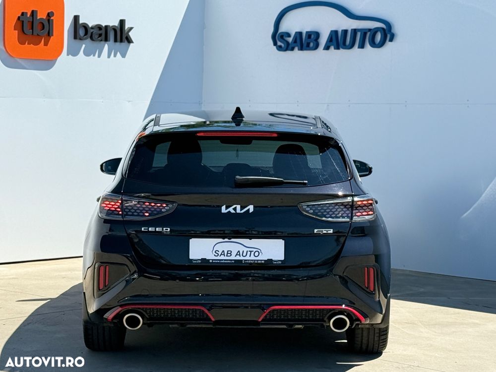 Kia Ceed - 27