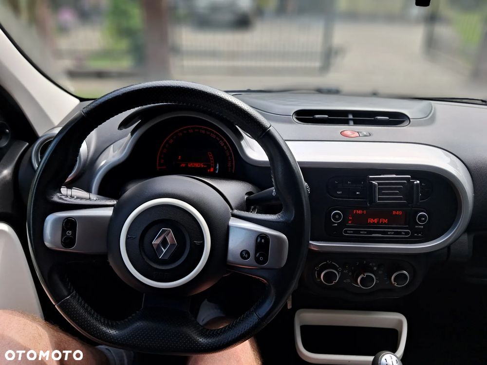 Renault Twingo SCe 70 Start&Stop LIMITED 2018 - 33