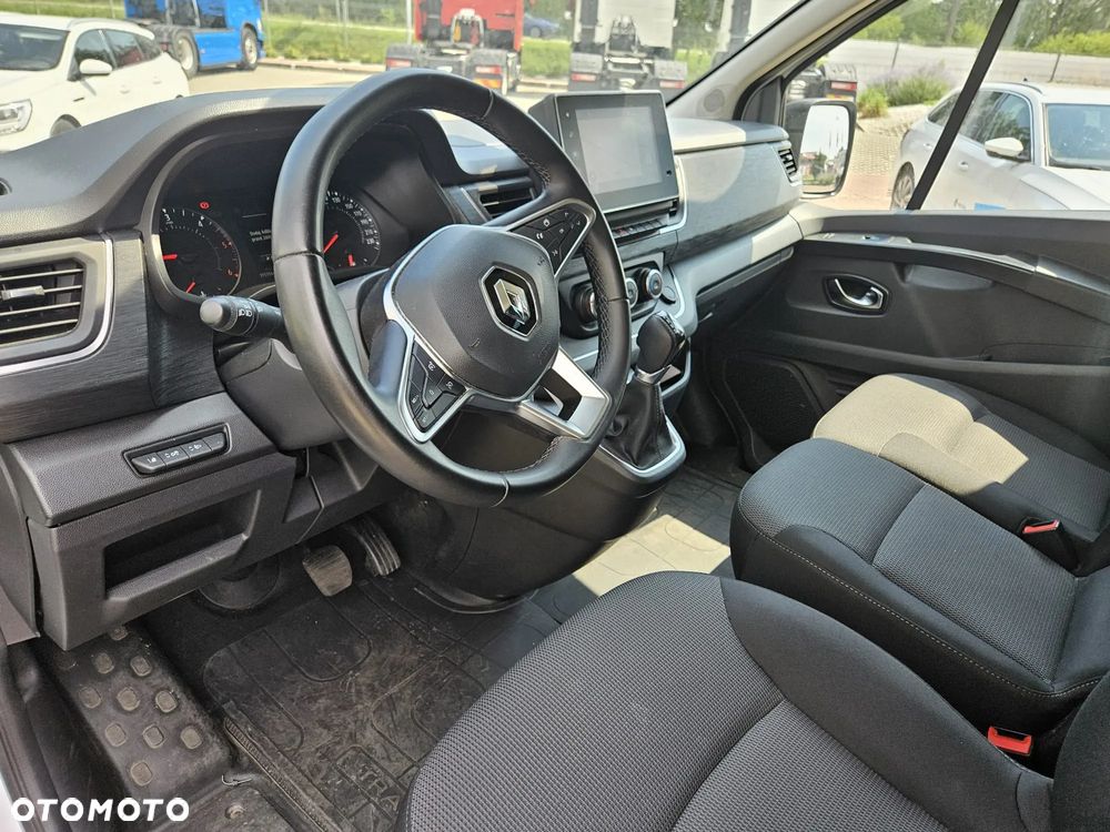 Renault Trafic Grand 2.0 dCi EDC - 10