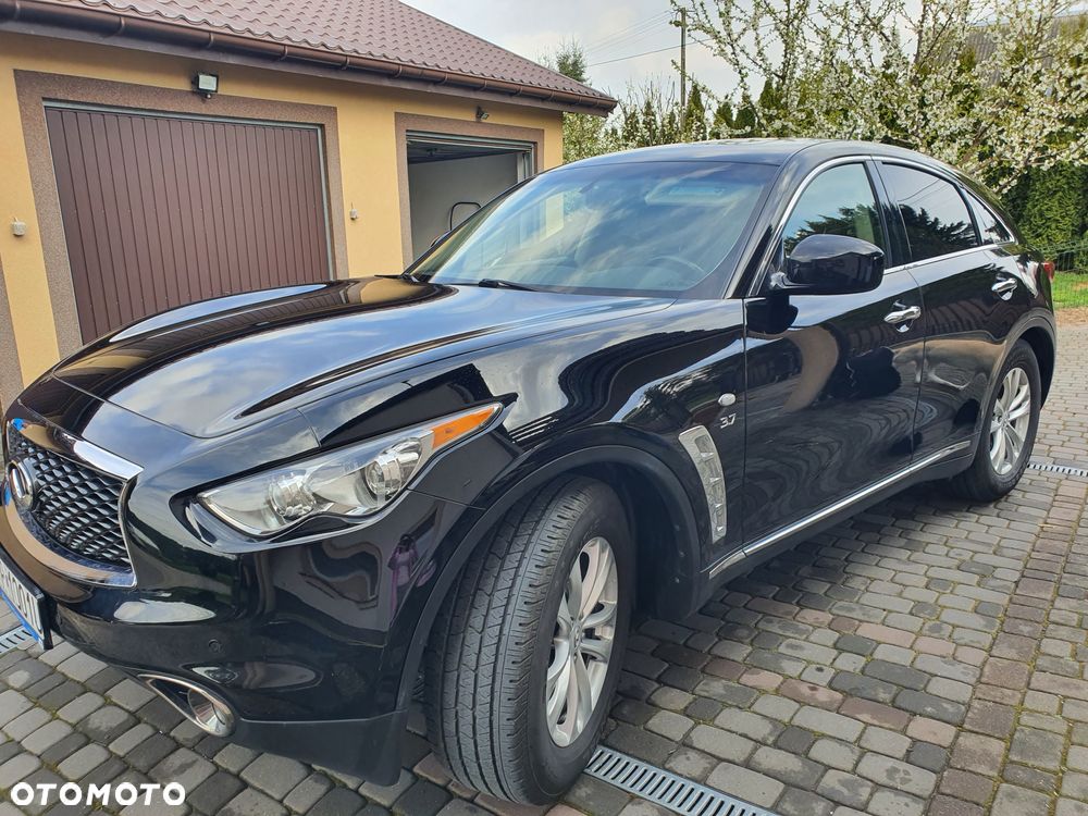 Infiniti QX70 3.7 S - 13