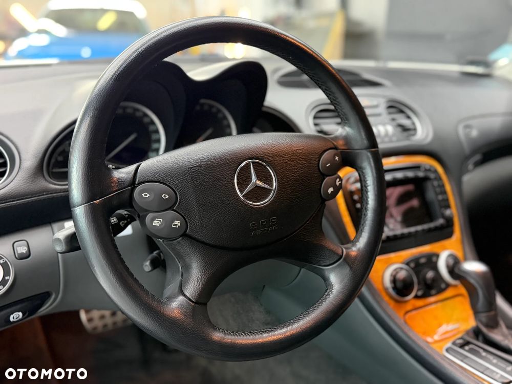 Mercedes-Benz SL 500 - 16
