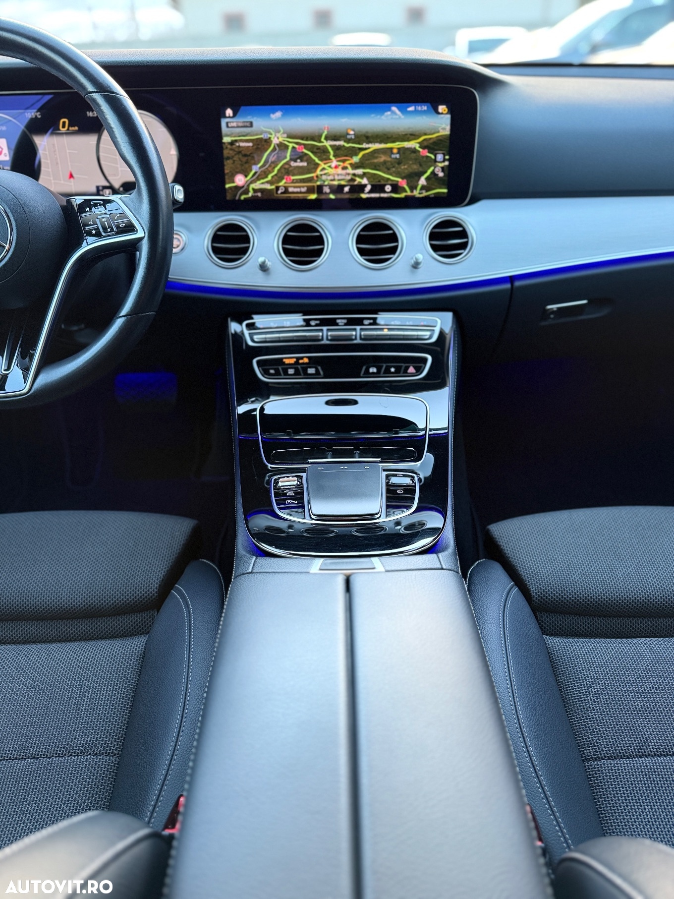 Mercedes-Benz E 300 de 4Matic 9G-TRONIC Night Edition - 19