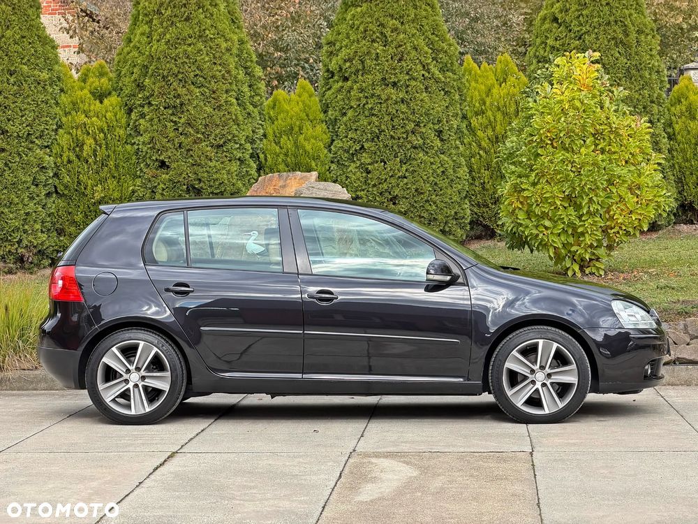 Volkswagen Golf - 38