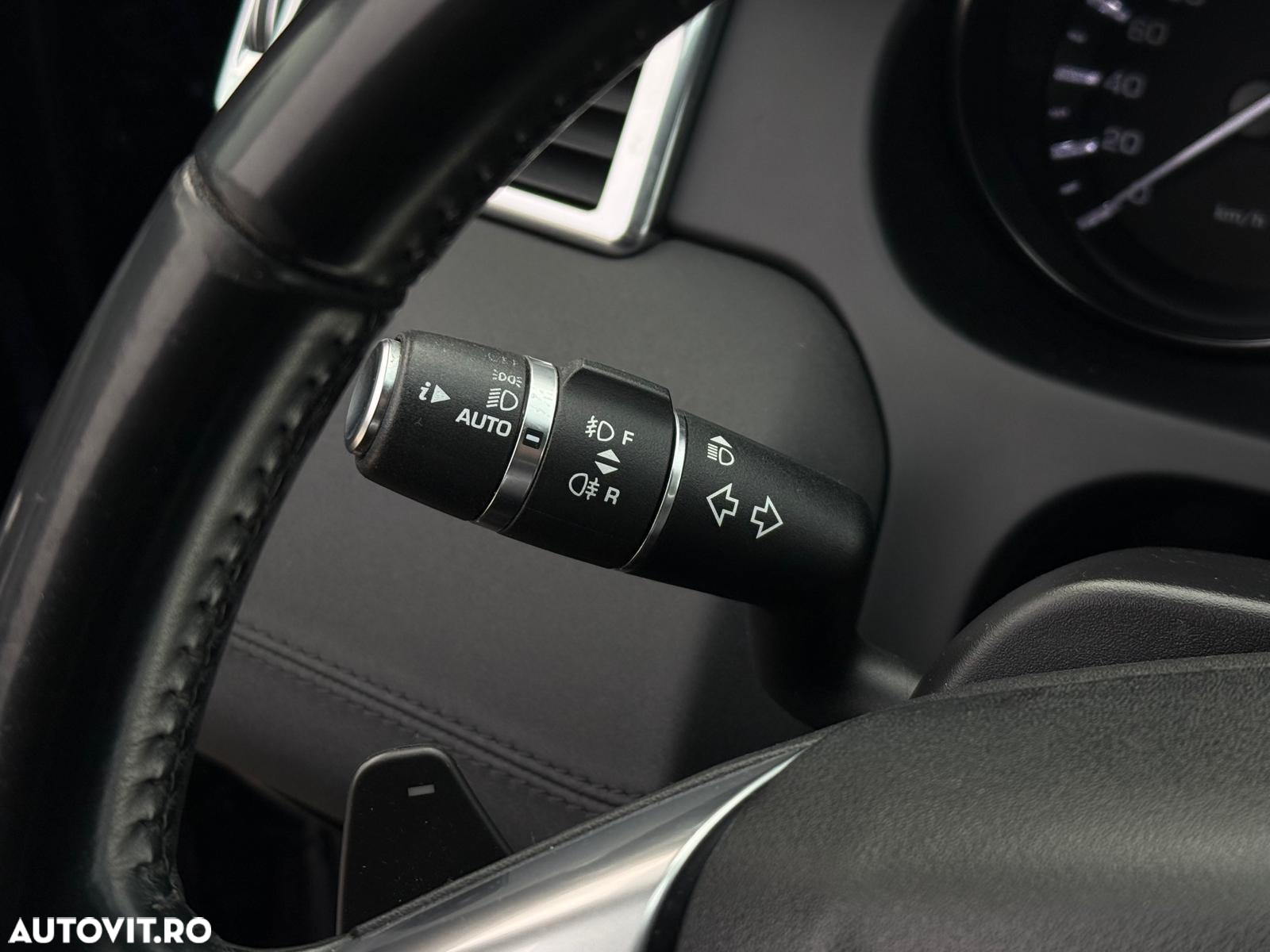 Land Rover Discovery Sport 2.0 l TD4 HSE Luxury Aut. - 27