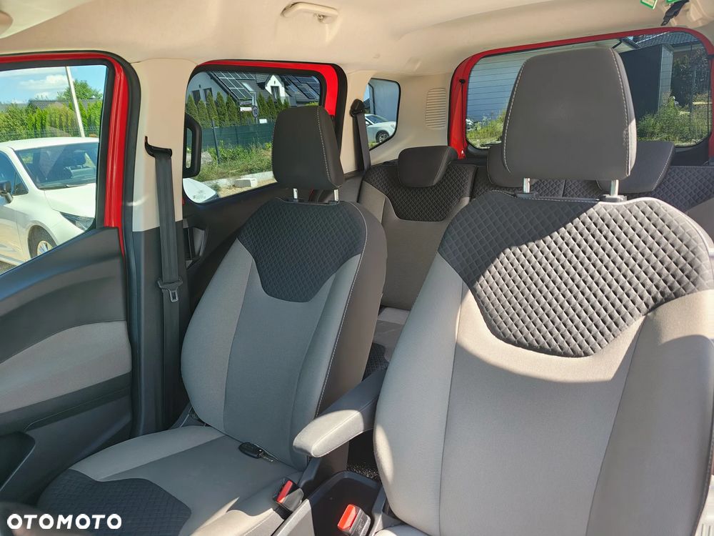 Ford Tourneo Courier 1.5 TDCi Trend - 11