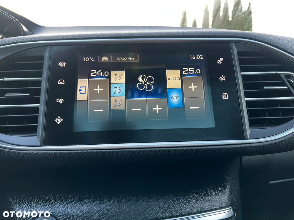 Peugeot 308 - 18