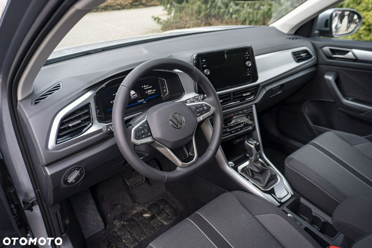 Volkswagen T-Roc - 11