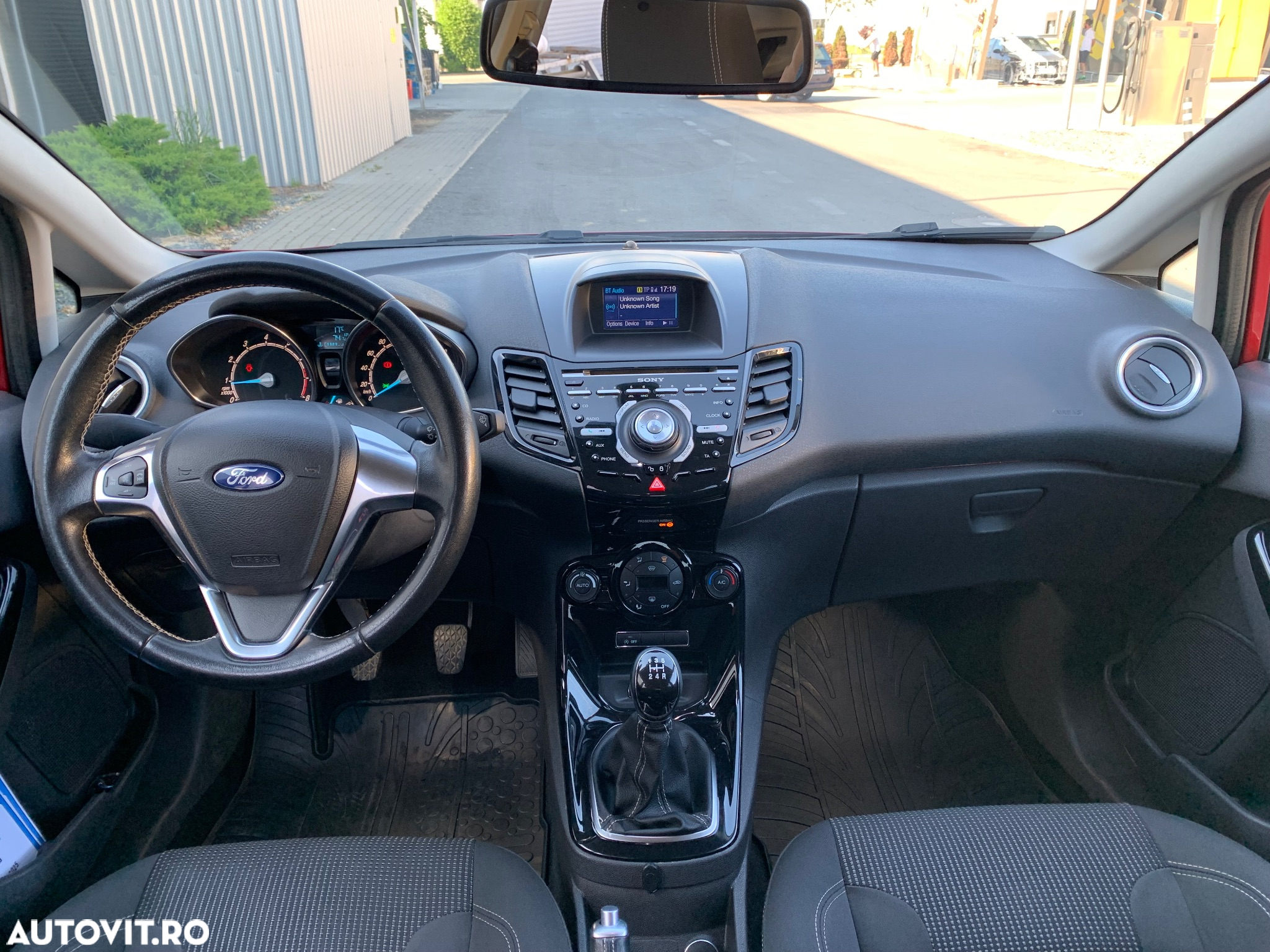 Ford Fiesta 1.0 Start Stop Titanium - 17