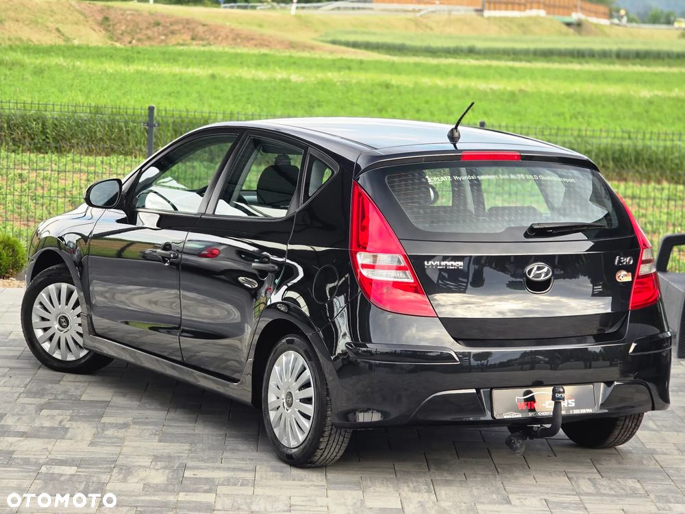 Hyundai i30 1.4 FIFA WM Edition - 17