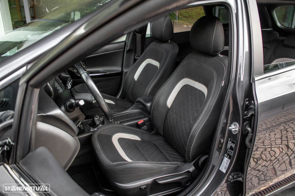 Kia Ceed SW 1.6 CRDi GT Line - 30