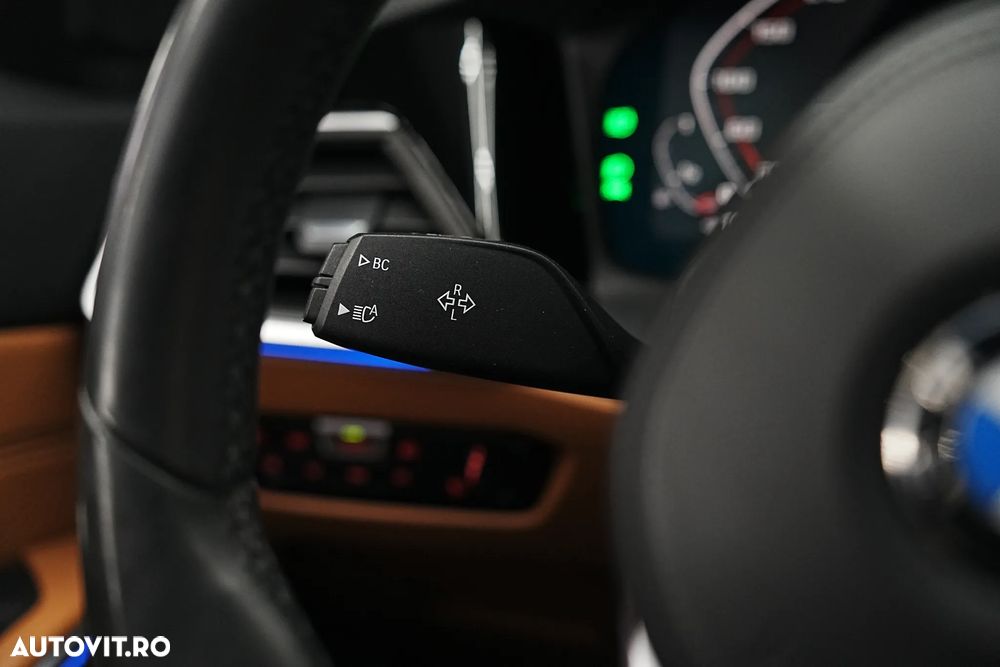 BMW Seria 3 330d Aut. Luxury Line - 29