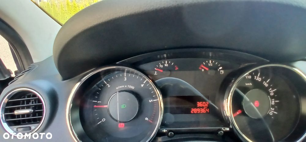 Peugeot 3008 1.6 HDi Trendy - 14
