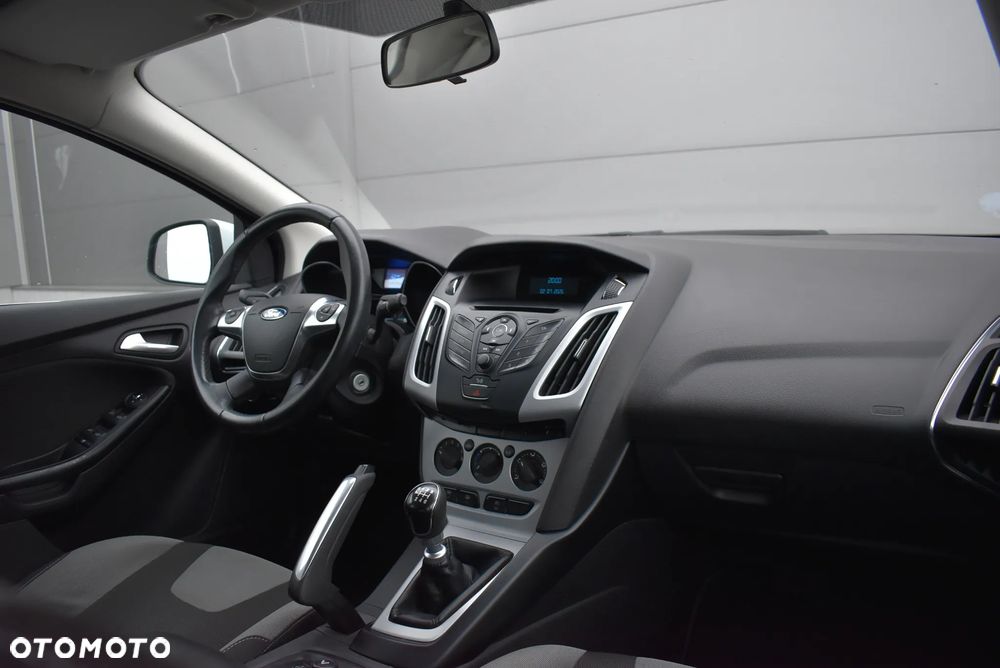 Ford Focus - 12